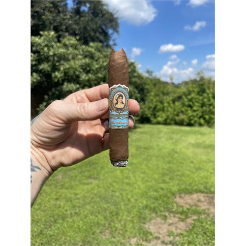 La Aroma de Cuba Mi Amor Belicoso 5 1/2 * 54