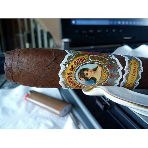 La Aroma de Cuba Mi Amor Belicoso 5 1/2 * 54