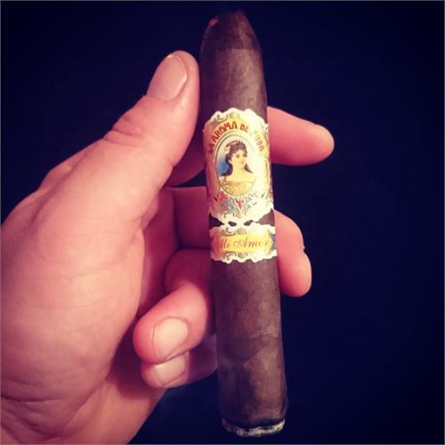 La Aroma de Cuba Mi Amor Belicoso 5 1/2 * 54