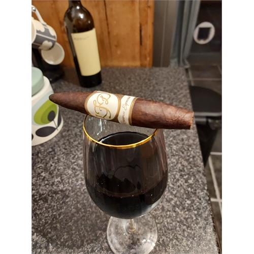 La Flor Dominicana Reserva Especial El Jocko Maduro  4 1/2 * 54