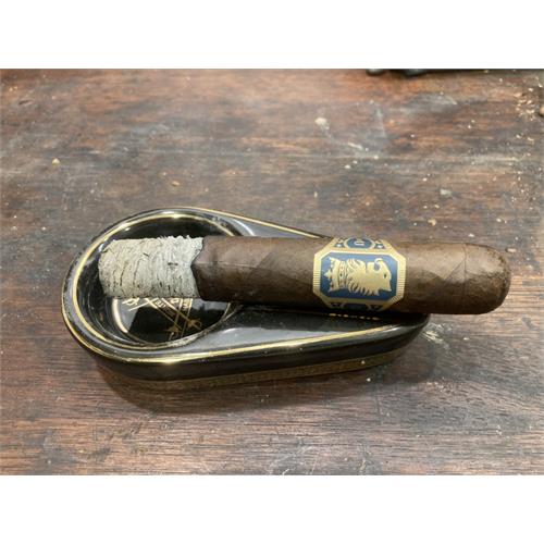 Liga Undercrown Maduro Robusto 5  * 54