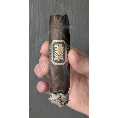 Liga Undercrown Maduro Robusto 5  * 54
