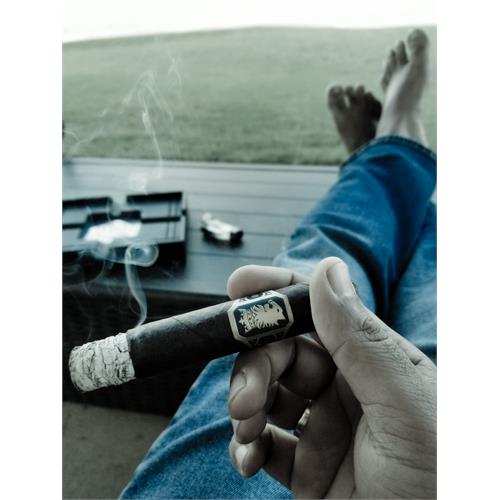 Liga Undercrown Maduro Robusto 5  * 54