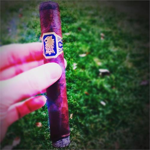 Liga Undercrown Maduro Gran Toro 6  * 52