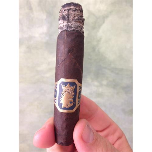 Liga Undercrown Maduro Belicoso 6  * 52