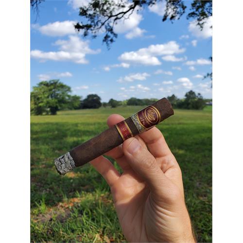 Padron Family Reserve No. 85 Maduro 5 1/4 * 50