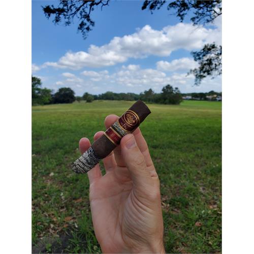 Padron Family Reserve No. 85 Maduro 5 1/4 * 50