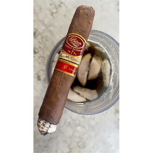 Padron Family Reserve No. 85 Maduro 5 1/4 * 50