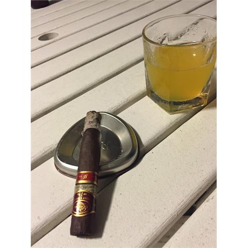 Padron Family Reserve No. 85 Maduro 5 1/4 * 50