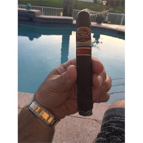 Padron Family Reserve No. 85 Maduro 5 1/4 * 50