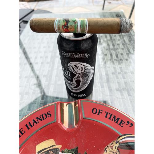 San Cristobal Elegancia Churchill 7  * 50