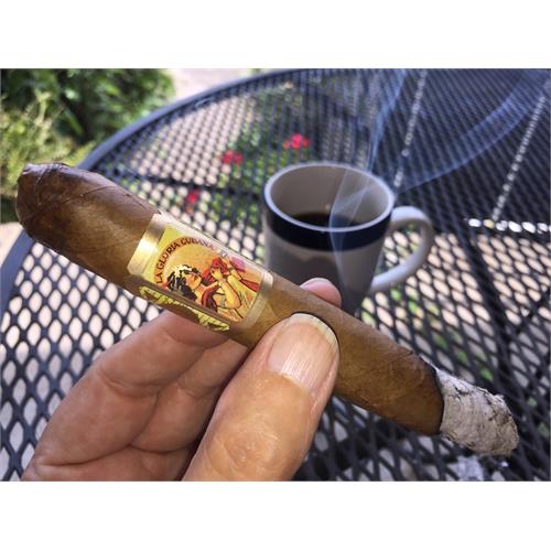 La Gloria Cubana Artesanos Retro Especiale Taino 7  * 52