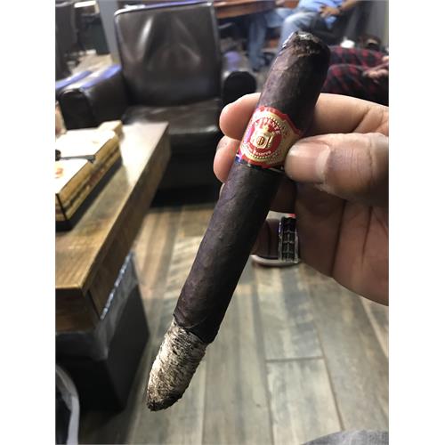 Arturo Fuente Hemingway Untold Story Maduro 7 5/8 * 54