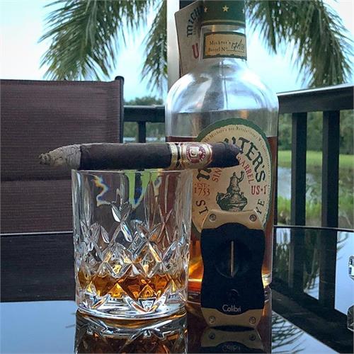 Arturo Fuente Hemingway Signature Maduro 6  * 46