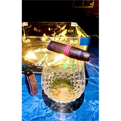 Tatuaje Havana VI Artistas Torpedo 6 1/8 * 52