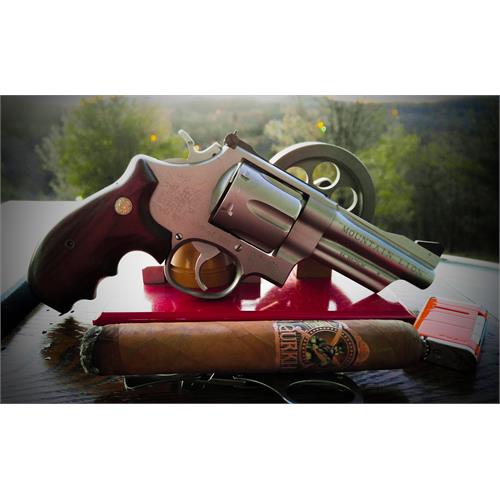 Gurkha Godzilla Special Edition 8-Cigar Sampler