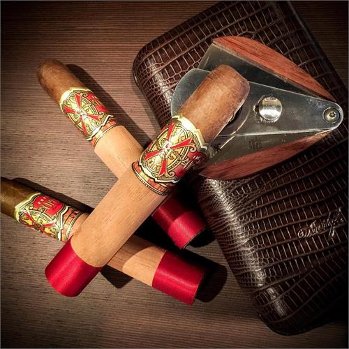 Arturo Fuente Opus X Robusto 5 1/4 * 50