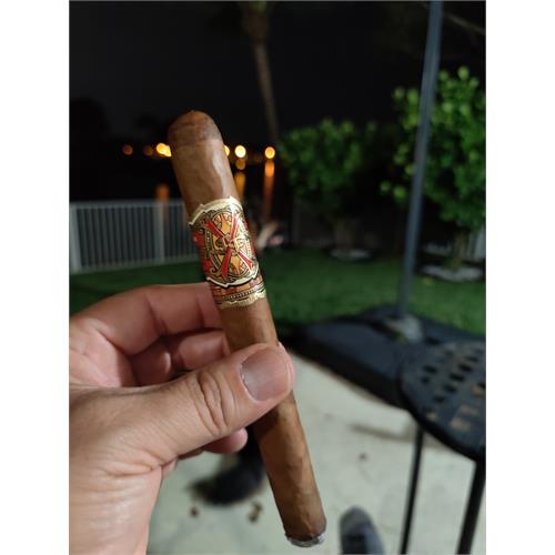 Arturo Fuente Opus X Reserva d Chateau 7  * 48