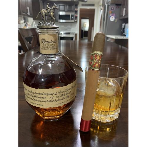 Arturo Fuente Opus X Reserva d Chateau 7  * 48