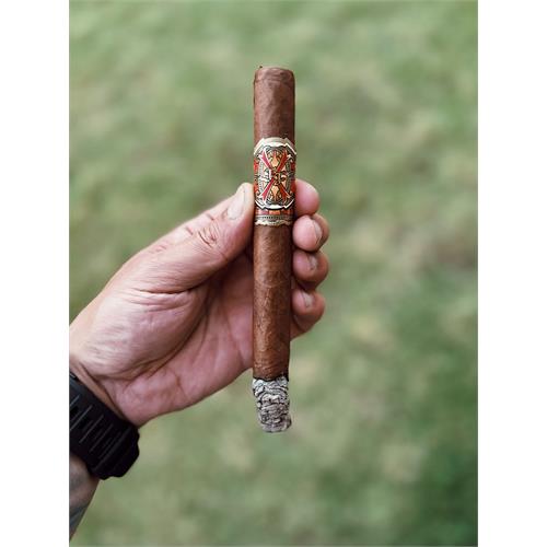 Arturo Fuente Opus X Reserva d Chateau 7  * 48