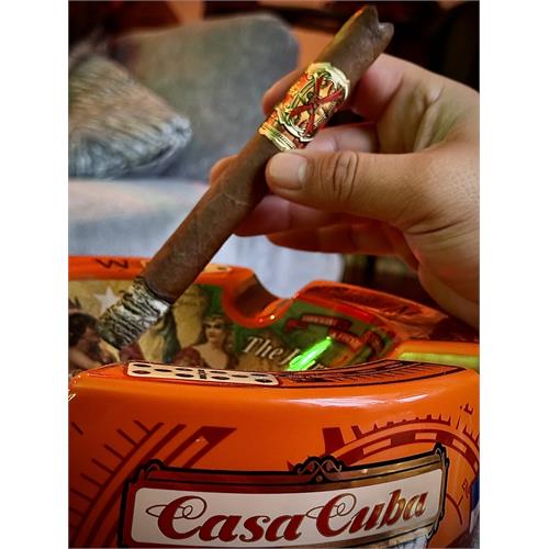 Arturo Fuente Opus X Reserva d Chateau 7  * 48