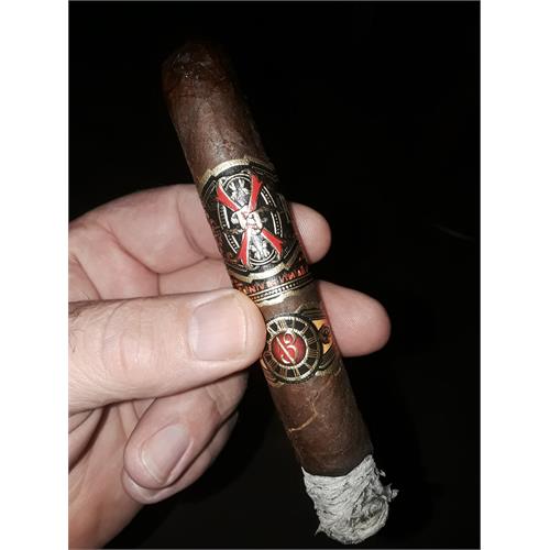 Arturo Fuente Opus X Forbidden X Heart of the Bull 1957 5 1/4 * 50