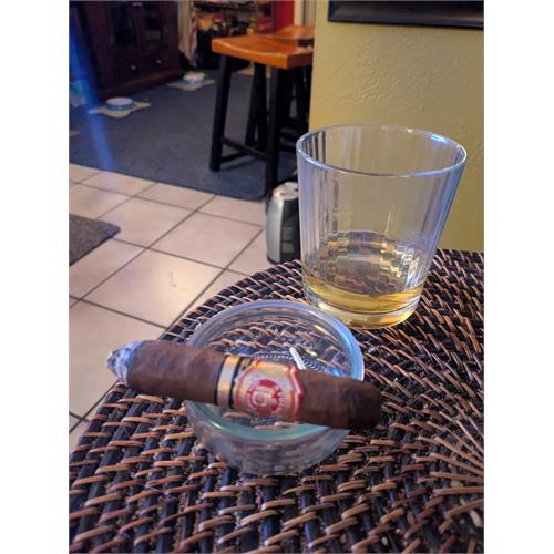 Arturo Fuente Hemingway Best Seller Natural 4 1/2 * 55