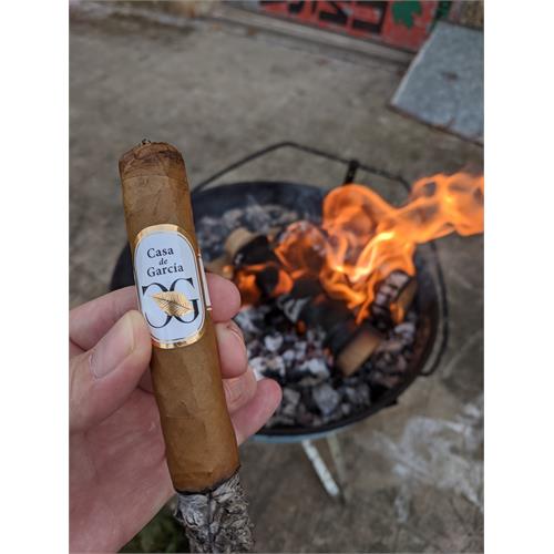 Casa de Garcia Connecticut Robusto 4 3/4 * 50