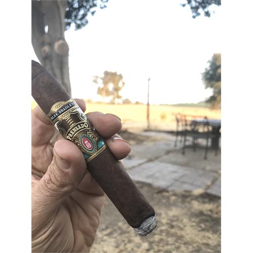 Alec Bradley Prensado Torpedo 6 1/8 * 52