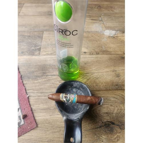 Alec Bradley Prensado Torpedo 6 1/8 * 52