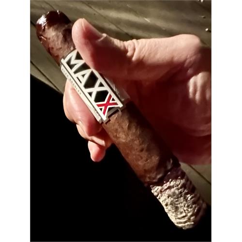 Alec Bradley MAXX The Freak 6 3/8 * 60