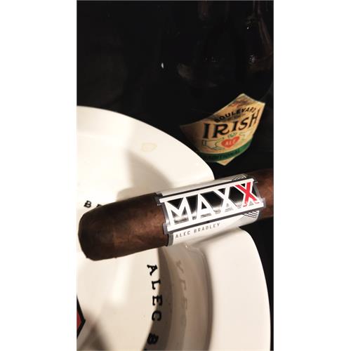 Alec Bradley MAXX Nano 4  * 46