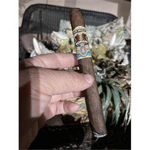 Alec Bradley Prensado Churchill 7  * 48