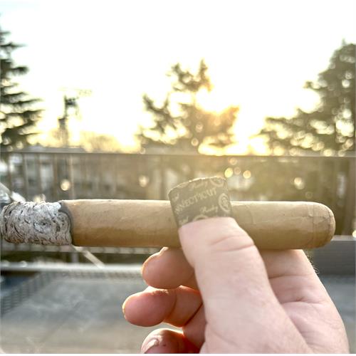 Rocky Patel The Edge Connecticut Toro 6  * 52