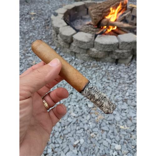 Rocky Patel The Edge Connecticut Toro 6  * 52
