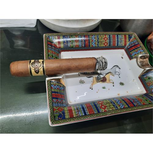 Quorum Shade Double Gordo 6  * 60