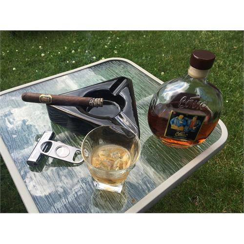 Liga Undercrown Maduro Corona Viva 5 5/8 * 46