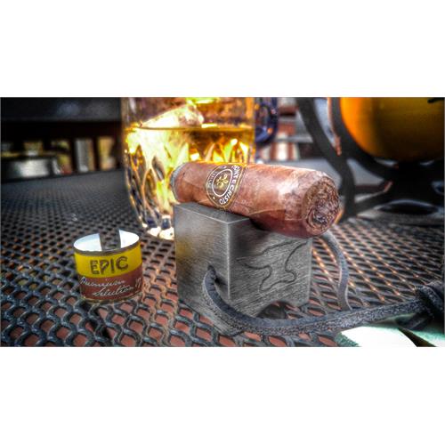 Montecristo Epic Robusto 5  * 52