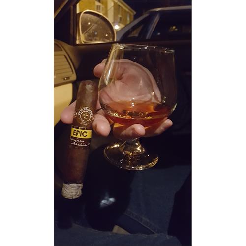 Montecristo Epic Robusto 5  * 52