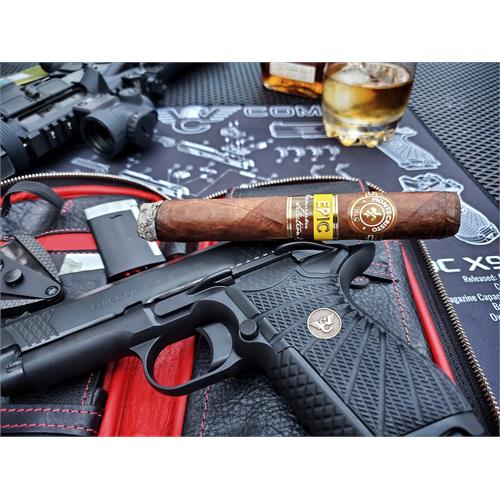Montecristo Epic Toro 6  * 52