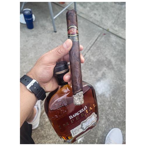 La Flor Dominicana Double Ligero Maduro Digger 8 1/2 * 60