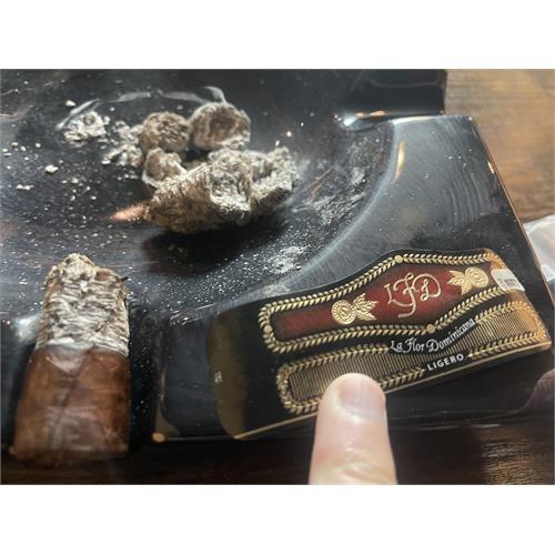 La Flor Dominicana Ligero Cabinet Oscuro L-400 5 3/4 * 54