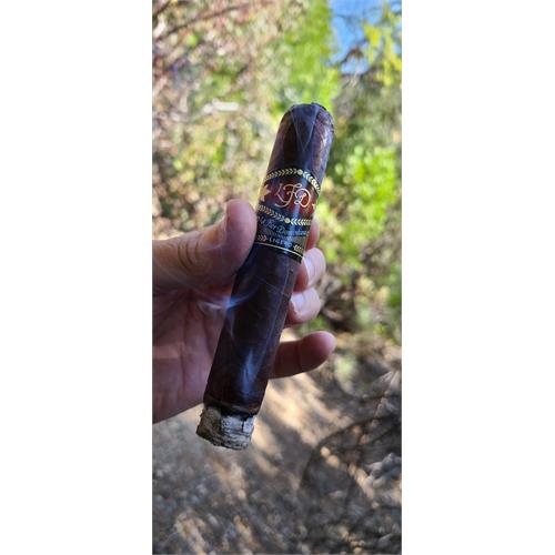 La Flor Dominicana Ligero Cabinet Oscuro L-500 5 3/4 * 60