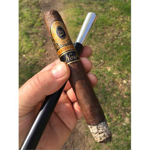 Perdomo Reserve Champagne Noir Churchill 7  * 54