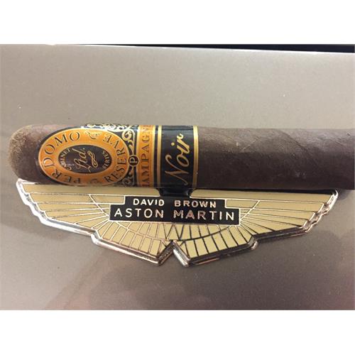 Perdomo Reserve Champagne Noir Churchill 7  * 54
