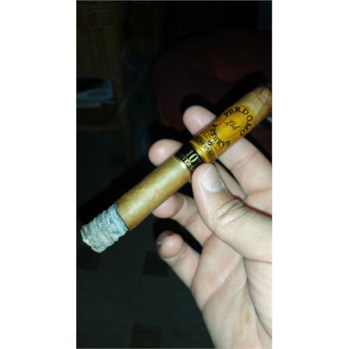 Perdomo Reserve Champagne Corona Extra 5 5/8 * 46