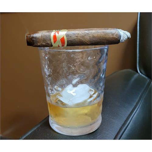 Tatuaje Avion 12 Short Perfecto 5 5/8 * 52