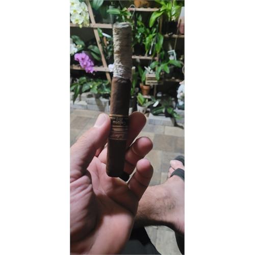 Tatuaje Cojonu 2012 Broadleaf 6 1/2 * 52