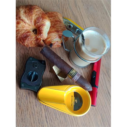 Tatuaje Cojonu 2012 Habano 6 1/2 * 52