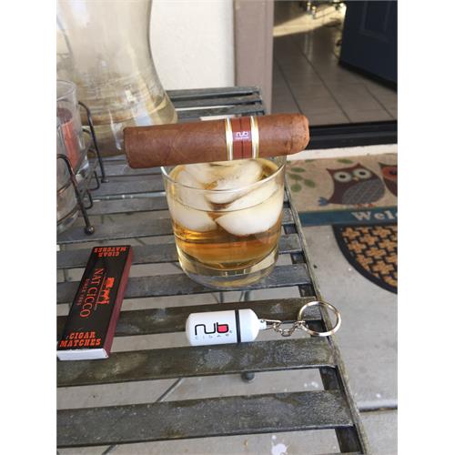 Nub Variety 4-Cigar Sampler with Cutter